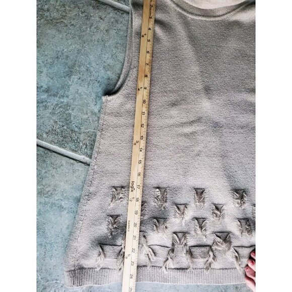 Harper Lane Sleeveles Sweater Women's Size M  Brownish Textured Fringe Open Back - Picture 11 of 12